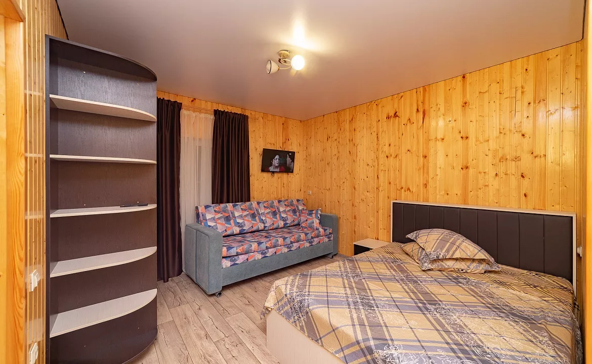 4х местный стандарт. Гостевой дом Family Holiday. Цандрипш