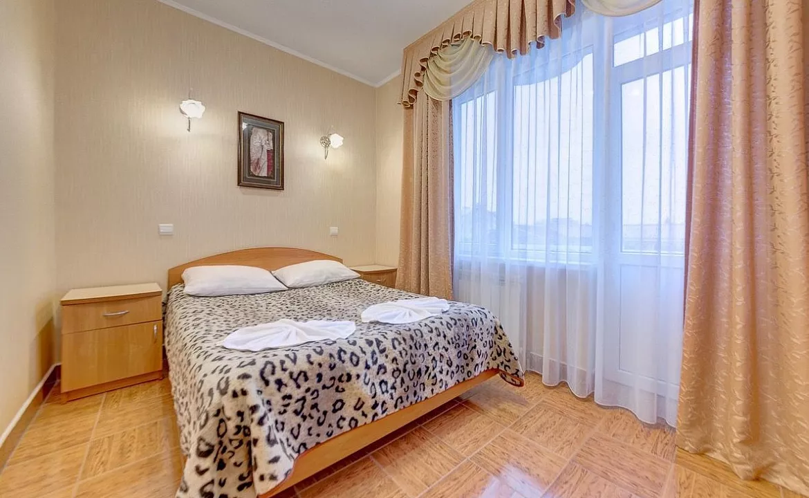 1-й корпус, 2-х комнатный «Cтандарт». Гостиница «Маргарита-1». Анапа