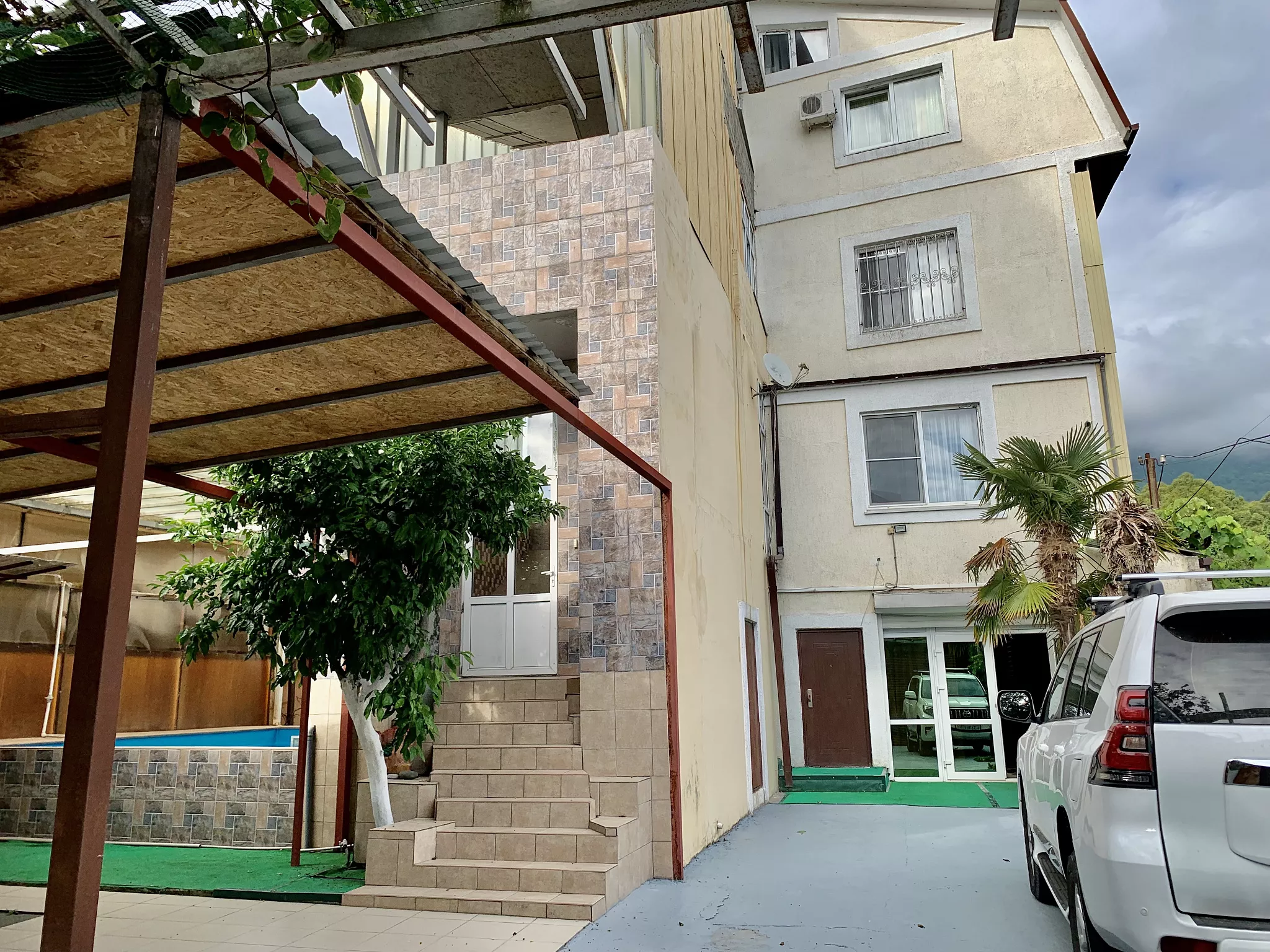 . Гостевой дом Калина. Гагра