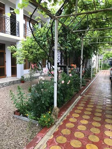 . Гостевой дом "Мека". Гудаута