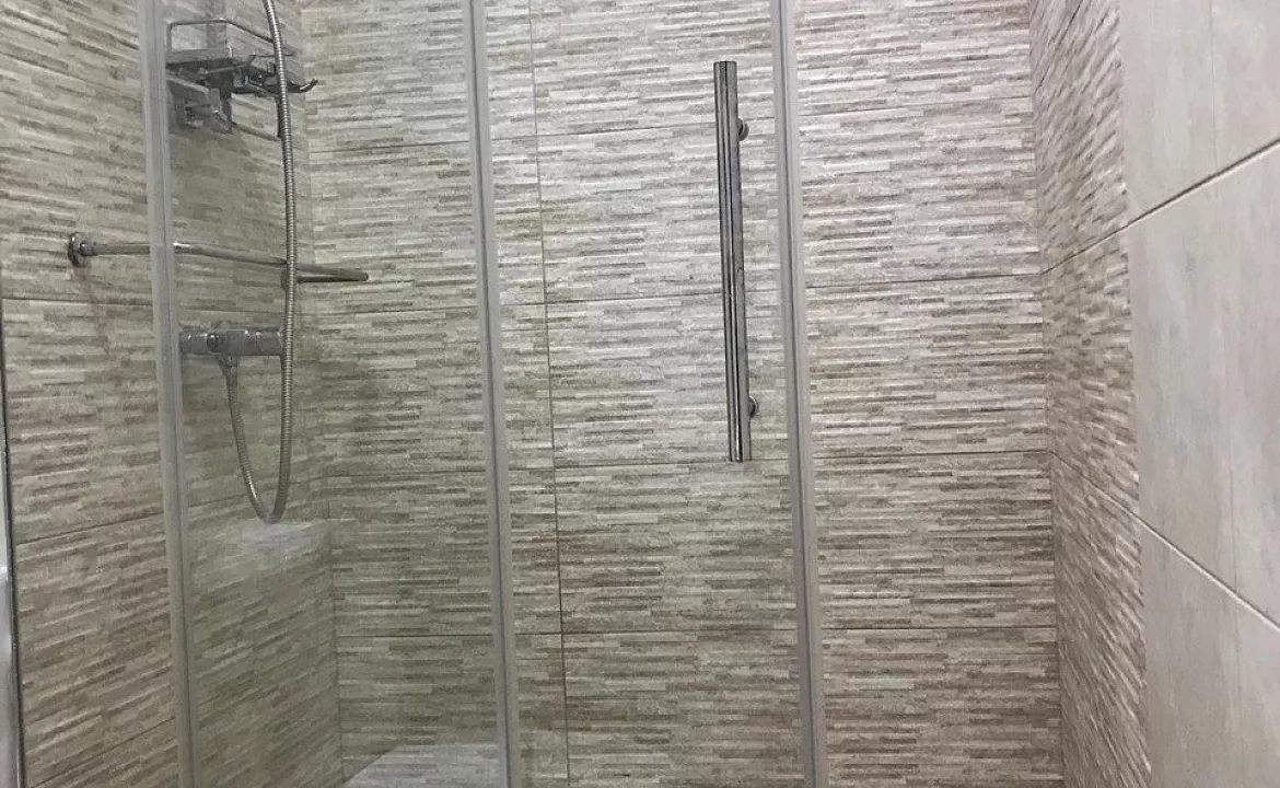 Двухкомнатные апартаменты. Квартира в многоквартирном доме Апартаменты "Кедр". Ялта Двухкомнатные апартаменты. Квартира в многоквартирном доме Апартаменты "Кедр". Ялта