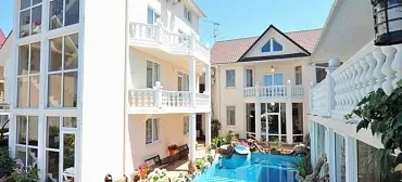 Отель "Нарния"