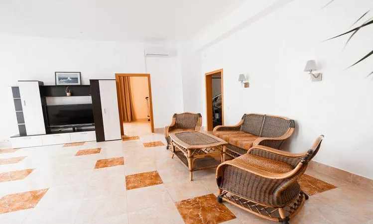 СЕМЕЙНЫЙ 2-Х КОМНАТНЫЙ ЛЮКС. Отель "Юрзуф". Гурзуф