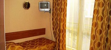 "Эллинг 142-143"