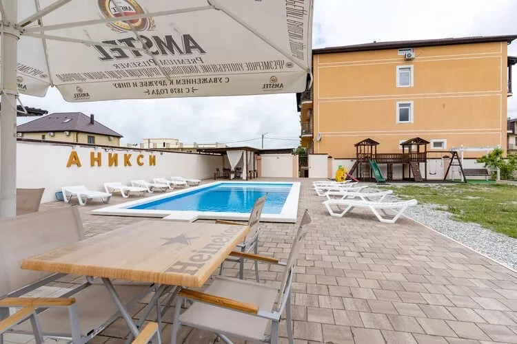 . Гостевой дом АНИКСИ. Кабардинка