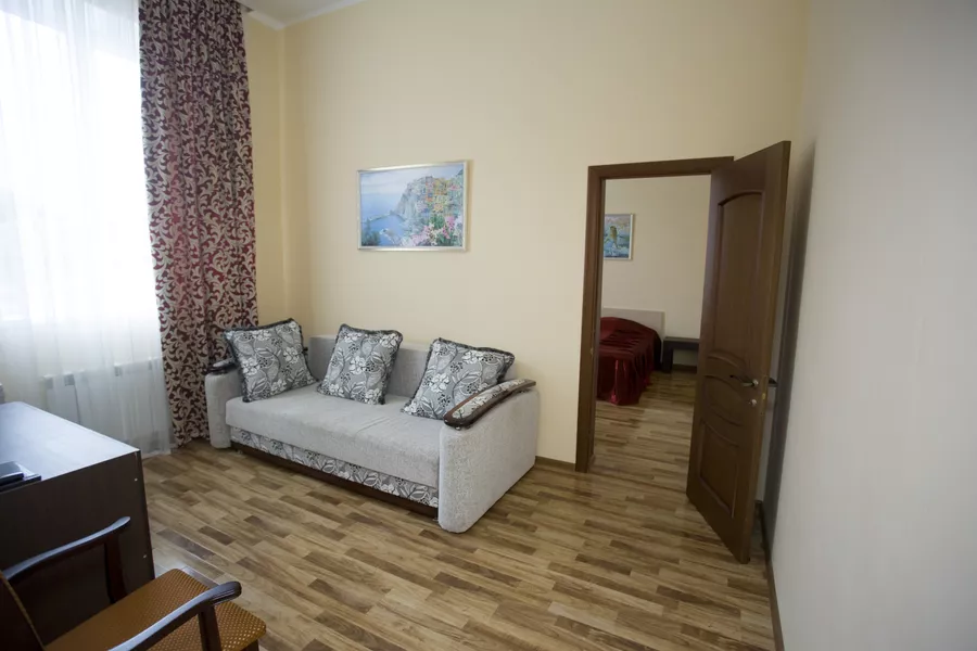 СЕМЕЙНЫЙ. Отель  "ВАП-отель". Ейск