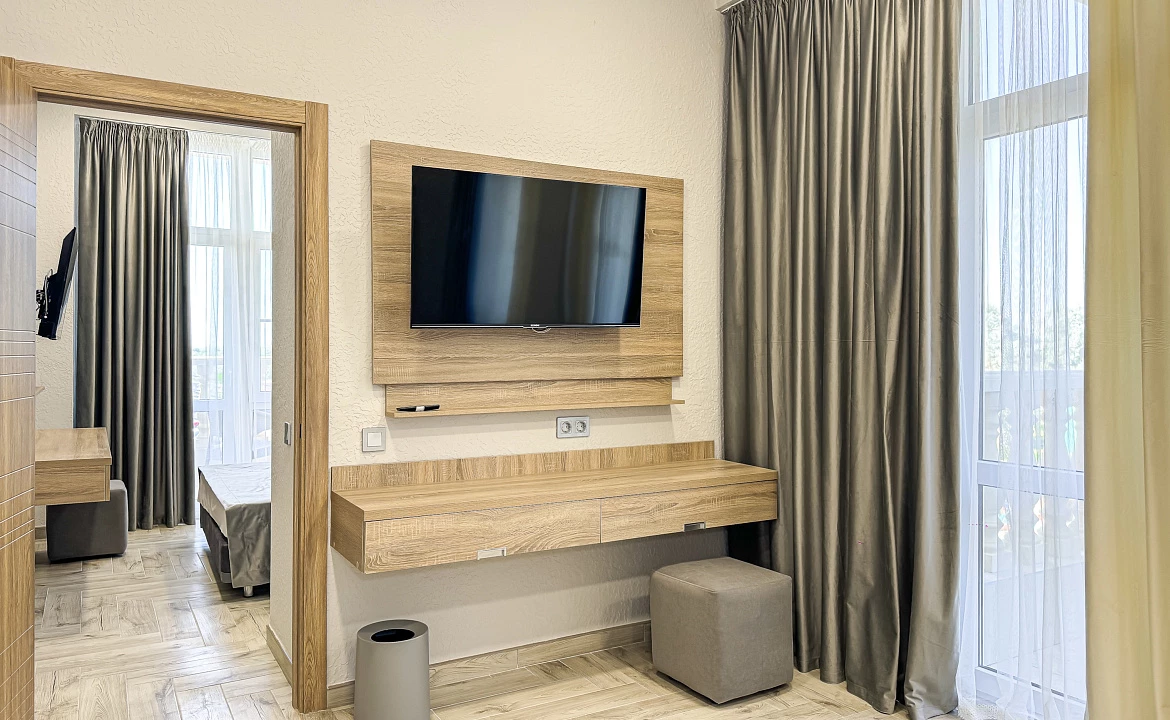 Корпус 2 Семейный Люкс с боковым видом на море. Anzhelina Family Hotel. Витязево