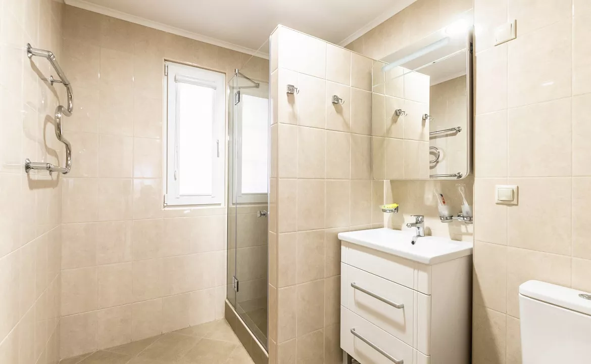 Четырехместный Полулюкс. Гостевой дом Замок у Моря. Головинка Четырехместный Полулюкс. Гостевой дом Замок у Моря. Головинка