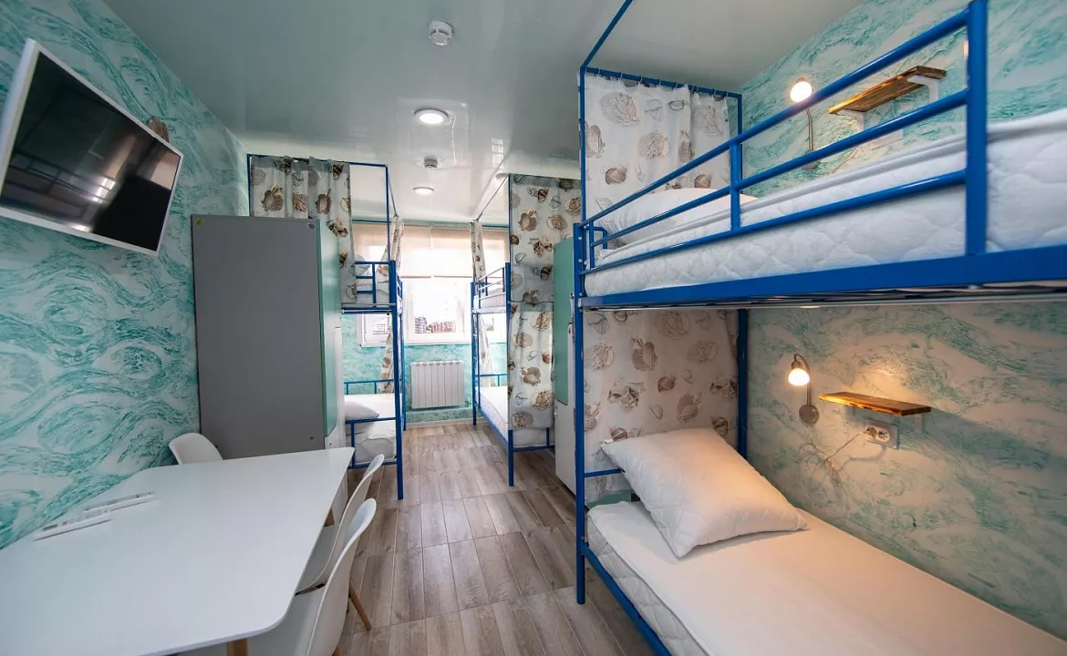 Кровать в общем 6-местном номере для женщин. Хостел Bamboo Hotel. Адлер