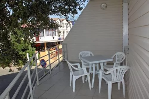 Люкс с отдельным балконом 2хместный. Отель АСТОН. Нижнее Джемете