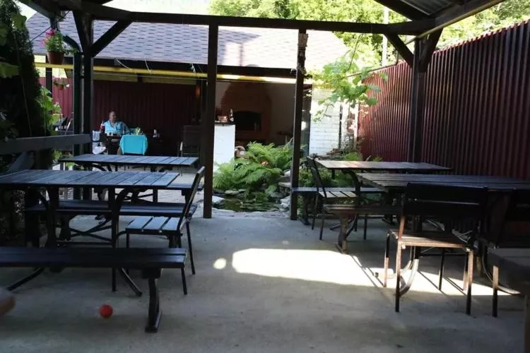 . Гостевой дом Евгения. Небуг