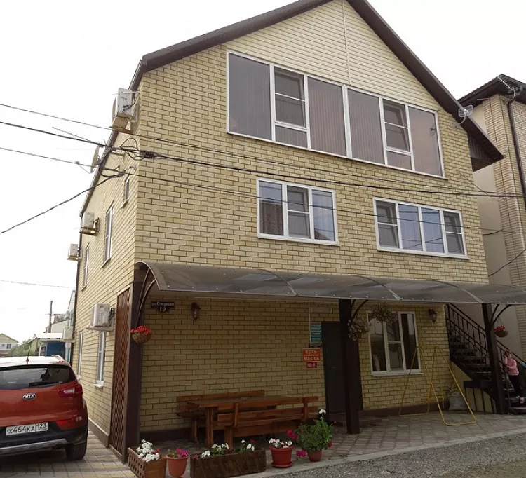 . Частный гостевой дом Бриз 2. Голубицкая . Частный гостевой дом Бриз 2. Голубицкая