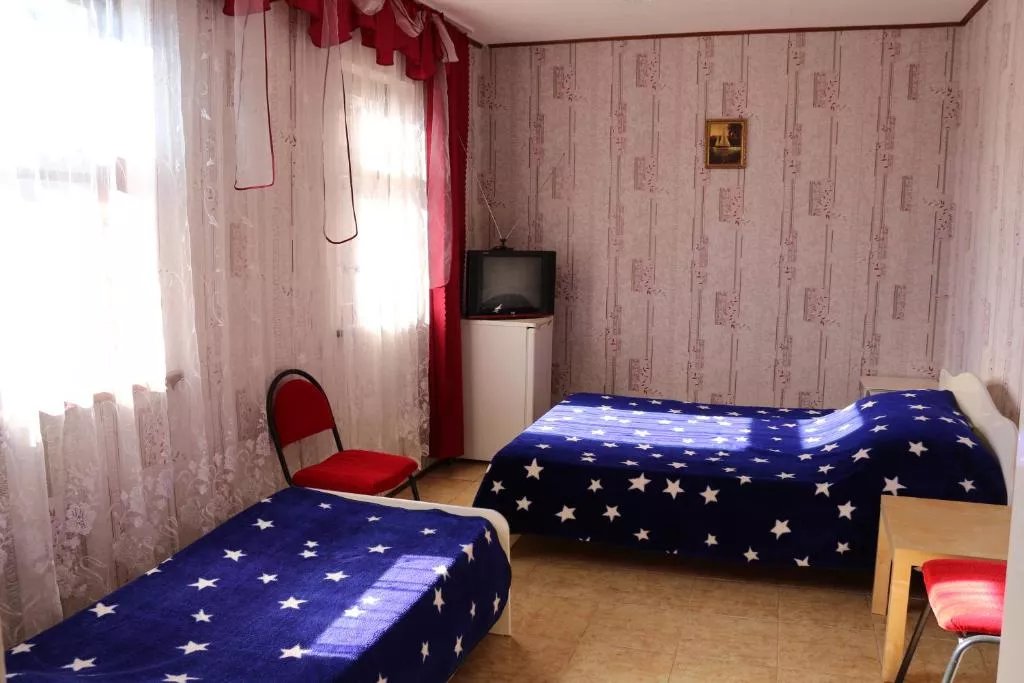 ТРЕХМЕСТНЫЙ . Гостевой дом "Сибирячка". Ольгинка