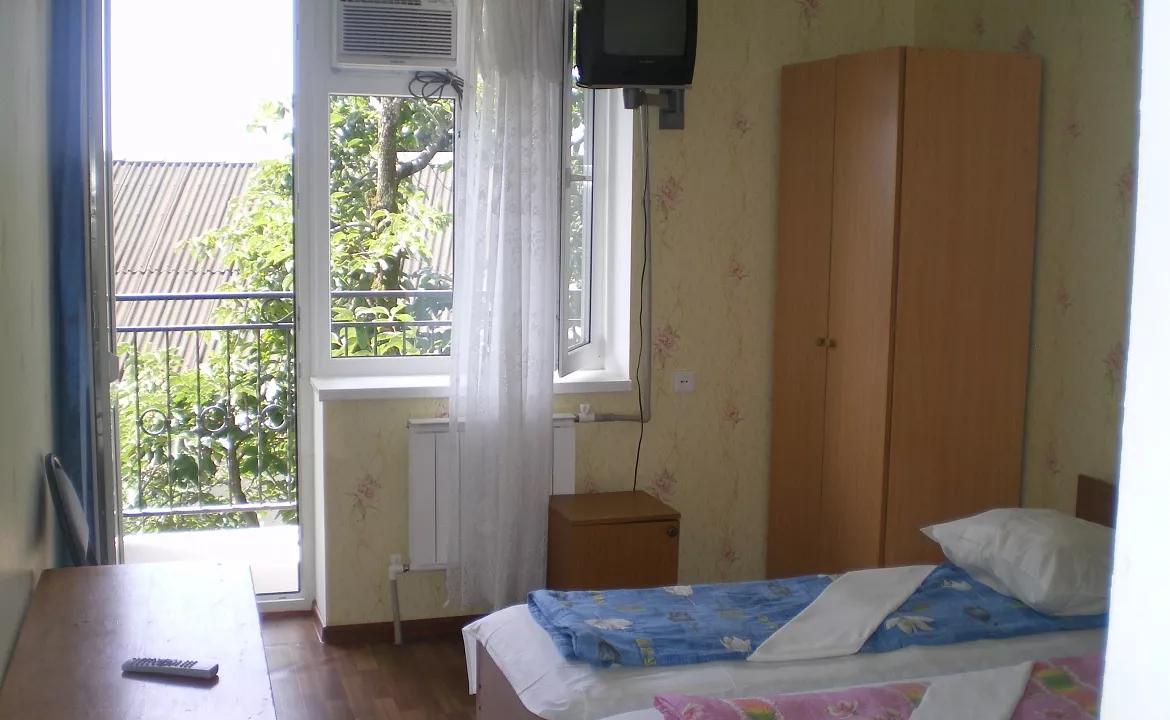 Номер эконом 3 местный. Гостевой дом МАРЬЮШКА. Лазаревское Номер эконом 3 местный. Гостевой дом МАРЬЮШКА. Лазаревское