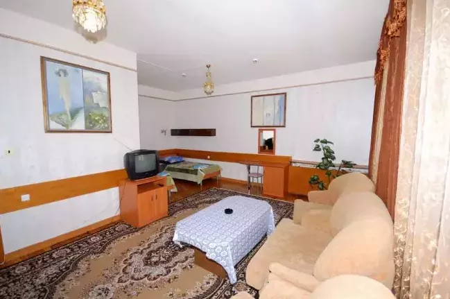 «Полулюкс». Пансионат «Вольфрам». Эльбрус-санатории «Полулюкс». Пансионат «Вольфрам». Эльбрус-санатории