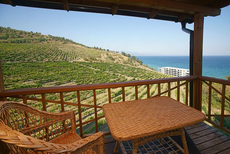 3-местный 2 комнатный с мини кухней. Вилла «Коруна». Алушта