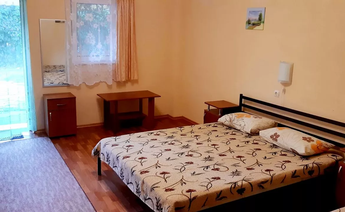 Трёхместный Комфорт. Гостевой дом Орловка. Севастополь Трёхместный Комфорт. Гостевой дом Орловка. Севастополь