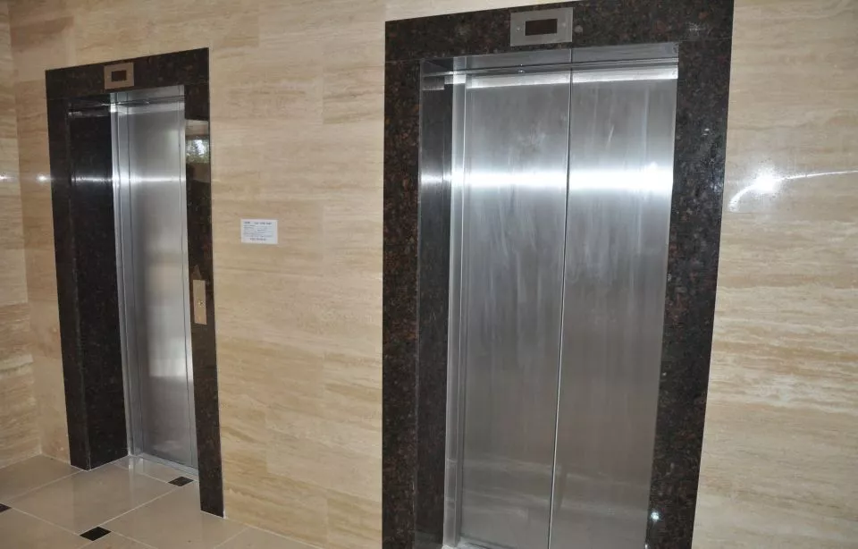 . Отель "Skybridge". Нижнее Джемете . Отель "Skybridge". Нижнее Джемете