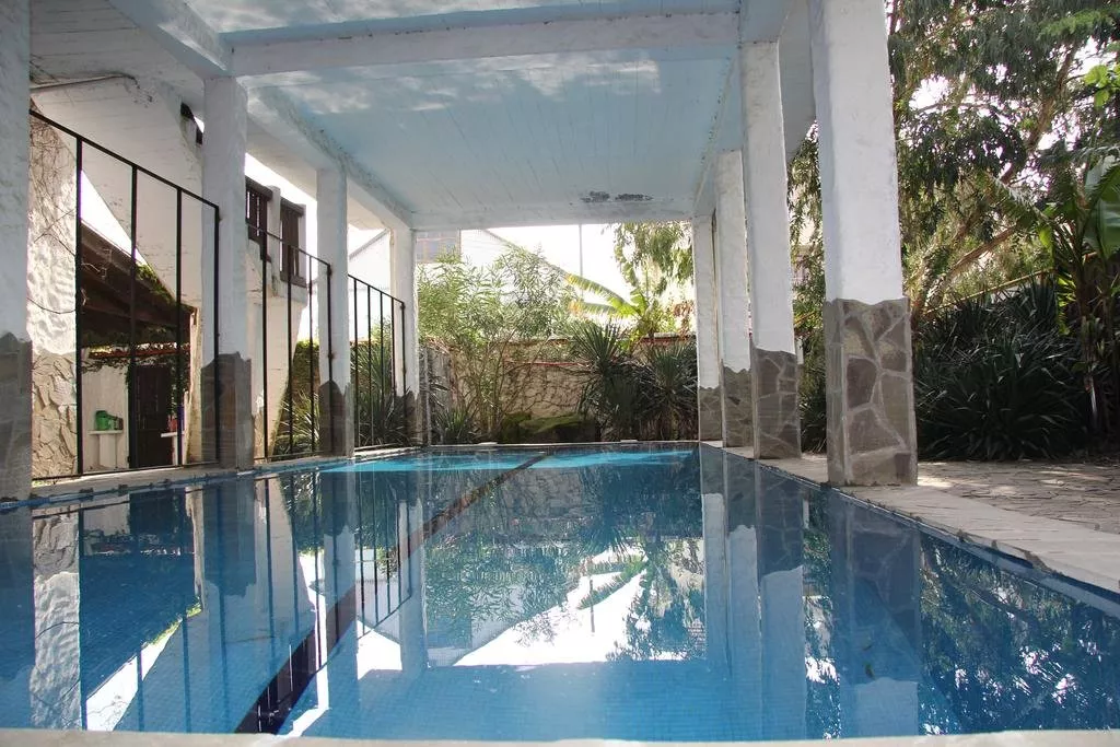 . Гостиница "Парус" . Адлер