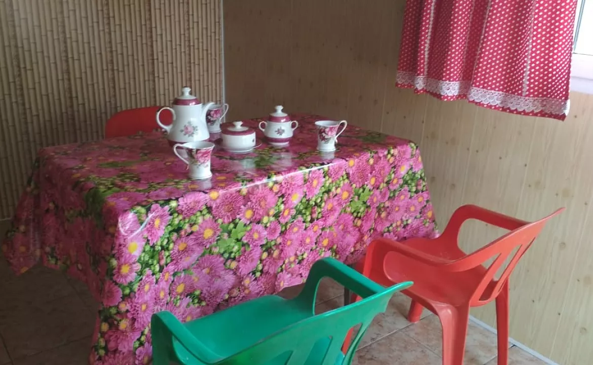 Двухкомнатный 3х местный стандарт с кухней - столовой (комната 18 м2 кухня 12 м2). Гостевой дом «Высотной 13». Голубицкая Двухкомнатный 3х местный стандарт с кухней - столовой (комната 18 м2 кухня 12 м2). Гостевой дом «Высотной 13». Голубицкая