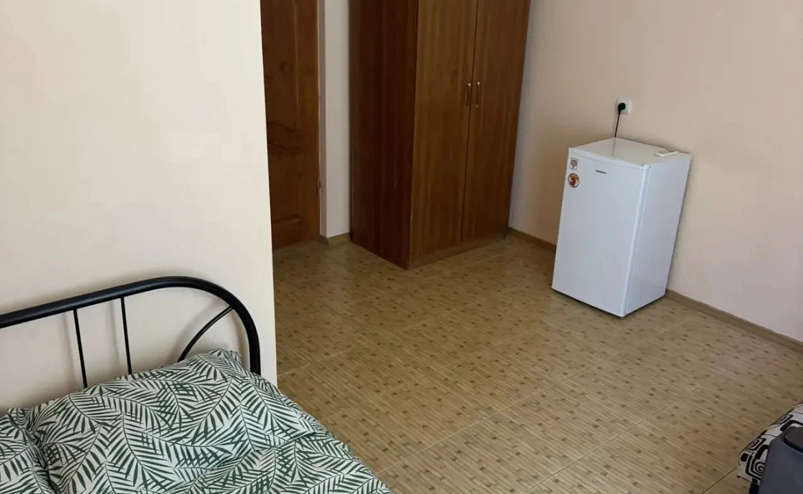 Стандарт  без балкона . Гостевой дом "Пантера". Гагра