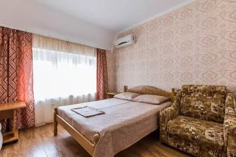 СЕМЕЙНЫЙ 4-Х МЕСТНЫЙ 2-Х КОМНАТНЫЙ НОМЕР С ДОП. МЕСТОМ. Гостевой дом «Августа» . Аше