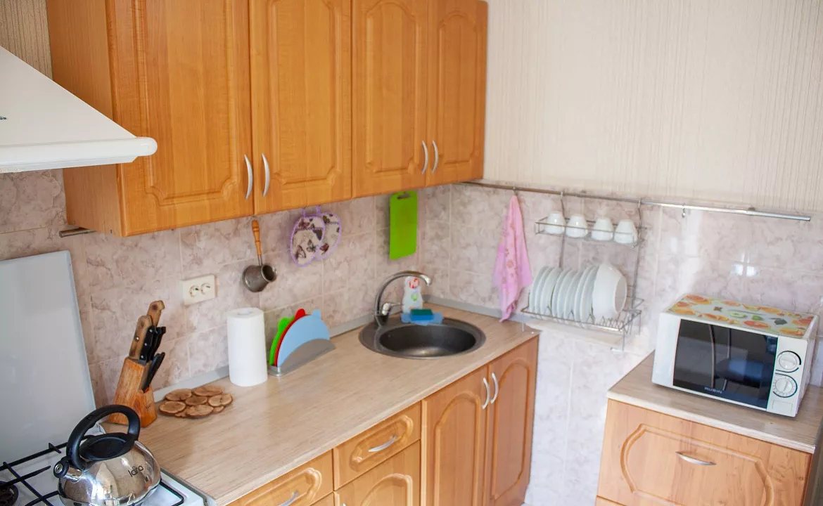 2-комн. апартаменты в центре Сочи 50 кв.. Квартира в многоквартирном доме 2-комн. в центре Сочи. Сочи 2-комн. апартаменты в центре Сочи 50 кв.. Квартира в многоквартирном доме 2-комн. в центре Сочи. Сочи