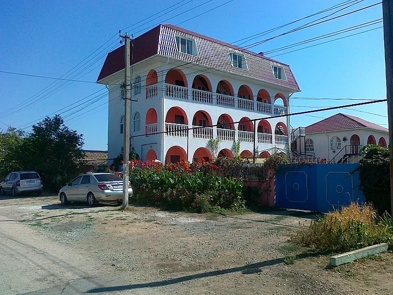 . Гостиница "Морской бриз". Симферополь