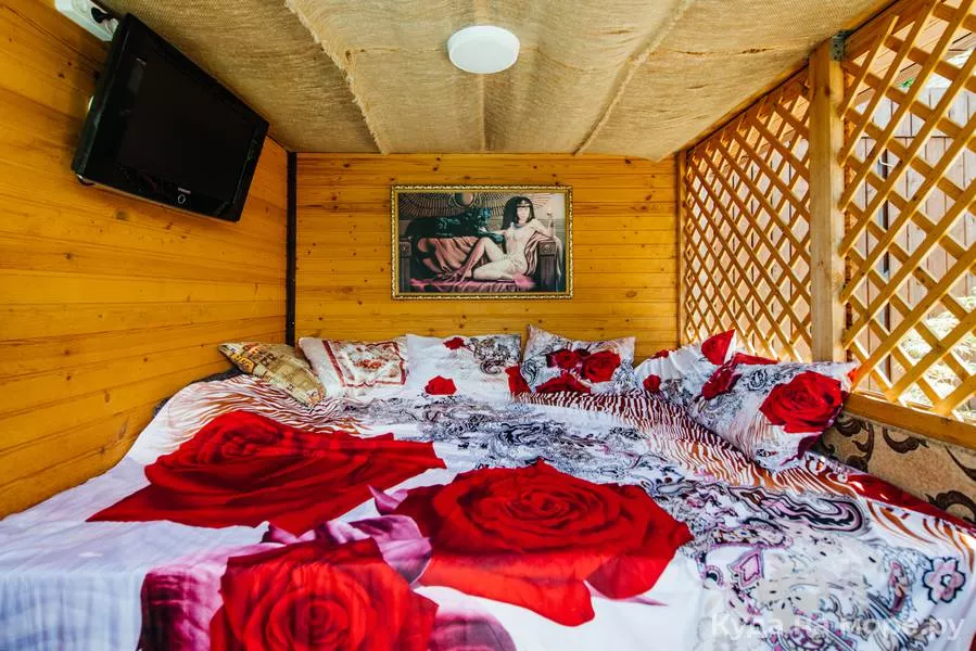 Коттедж под ключ. Коттедж в центре для семьи или 6−8 человек. Лазаревское