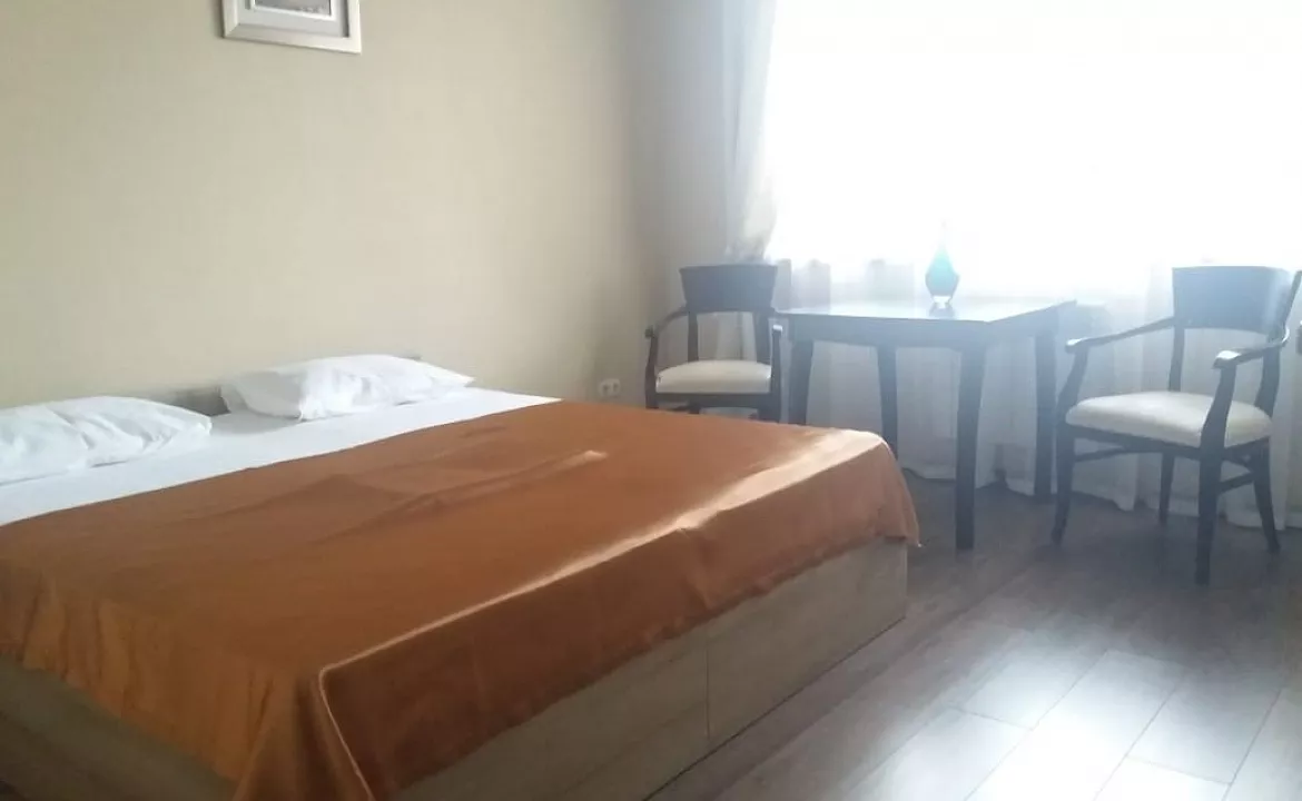 Апартаменты трехкомнатные с отдельным входом на 1 этаже 9. Гостевой дом Лиана. Ливадия