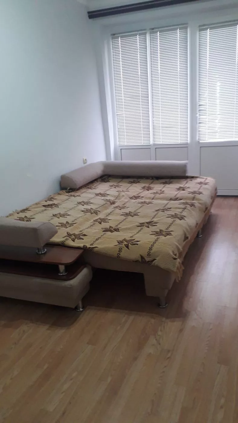 . Квартира в многоквартирном доме однокомнатная Агрба 58. Гудаута