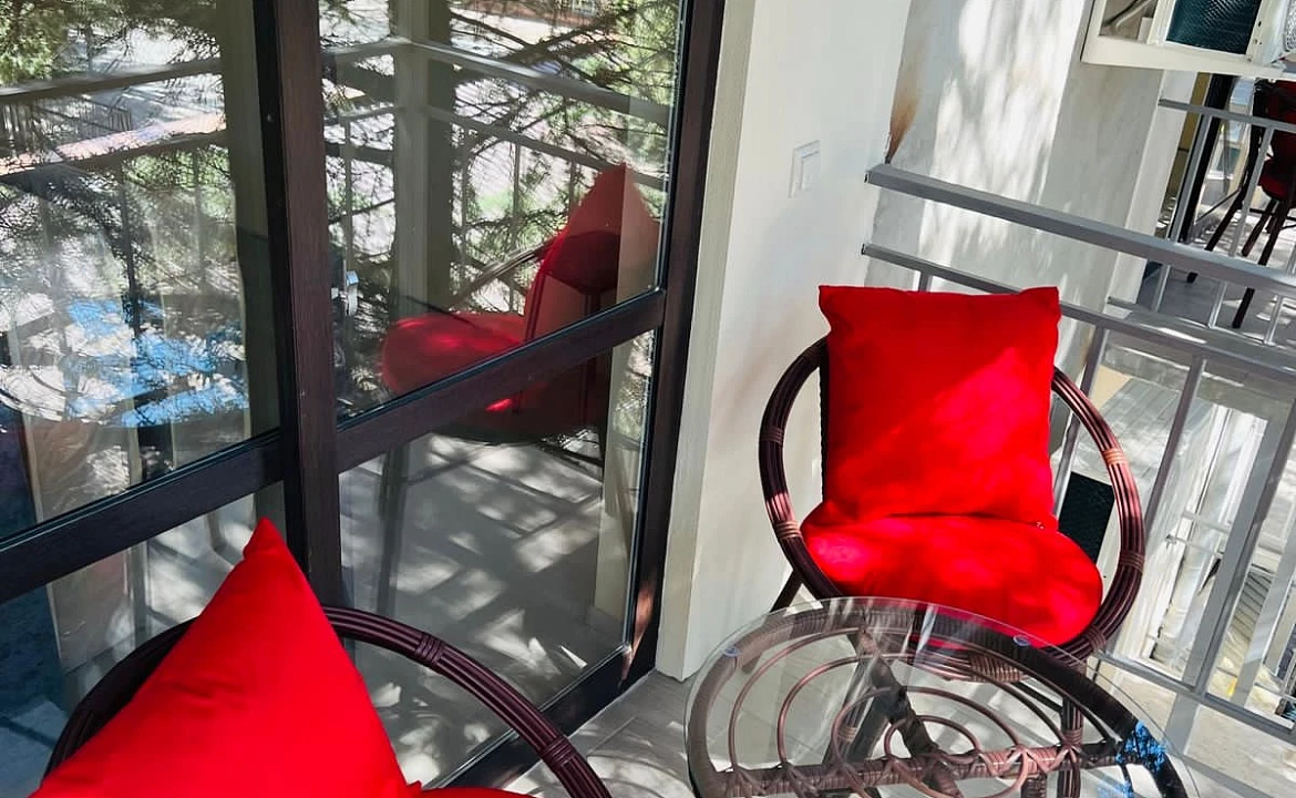 Номер на троих с балконом . Частный сектор Калараш 77 Ольга . Лазаревское