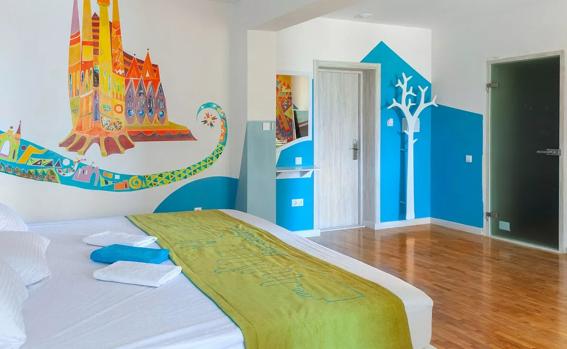 БАРСЕЛОНА. Отель Эко-отель "Дискавери". Курорты Ялты