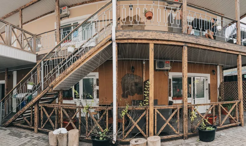 . Мини-пансионат «У моря». Штормовое