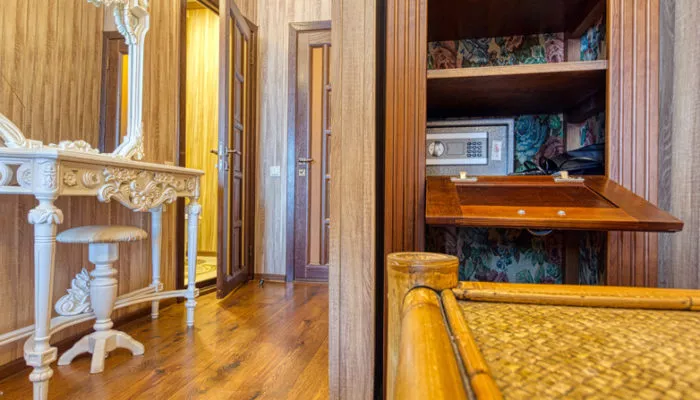 №2 «БУНГАЛО» — НОМЕР ЛЮКС. Мини-отель "Рубензон". Утёс