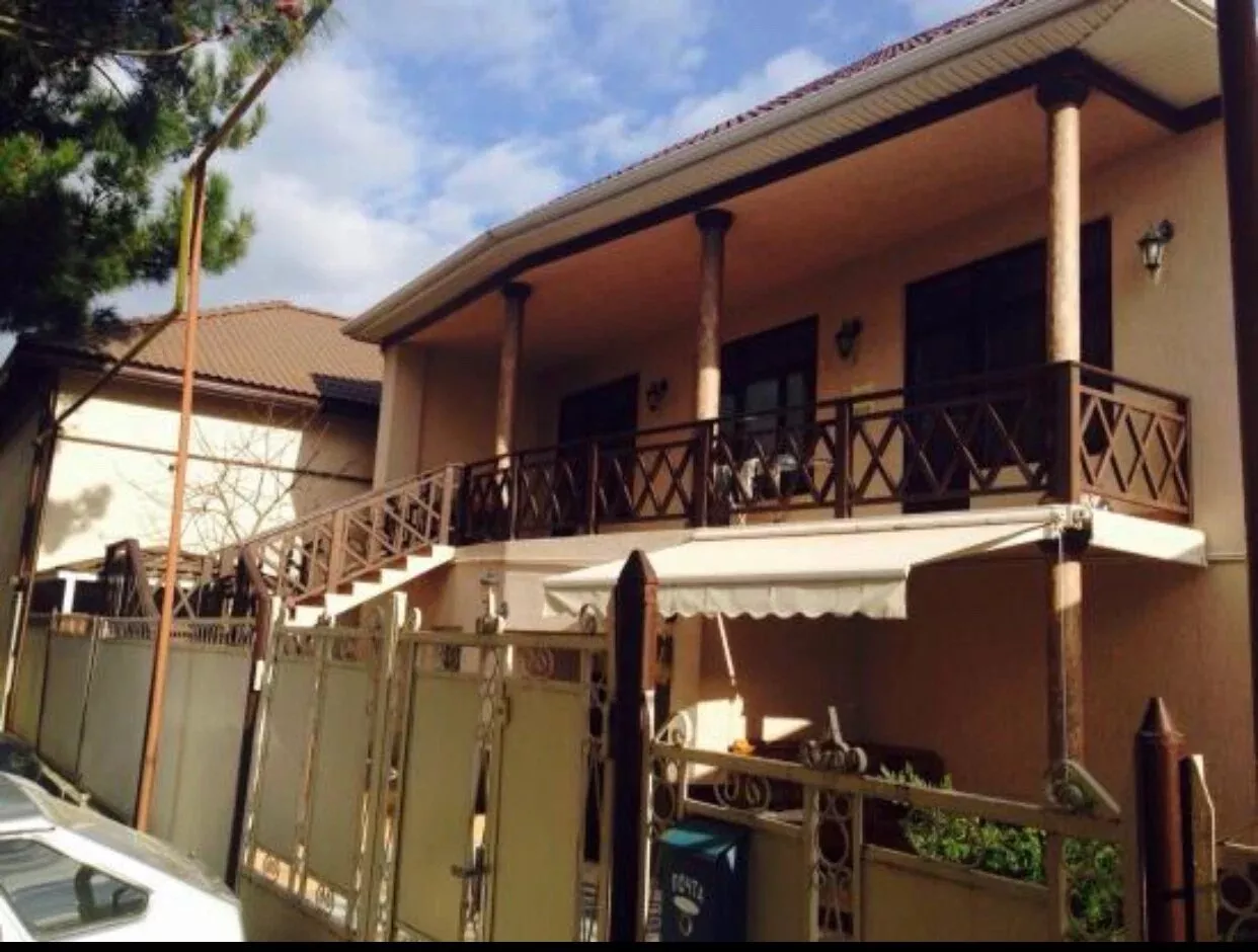 . Гостевой дом "НАШ ДОМ". Геленджик