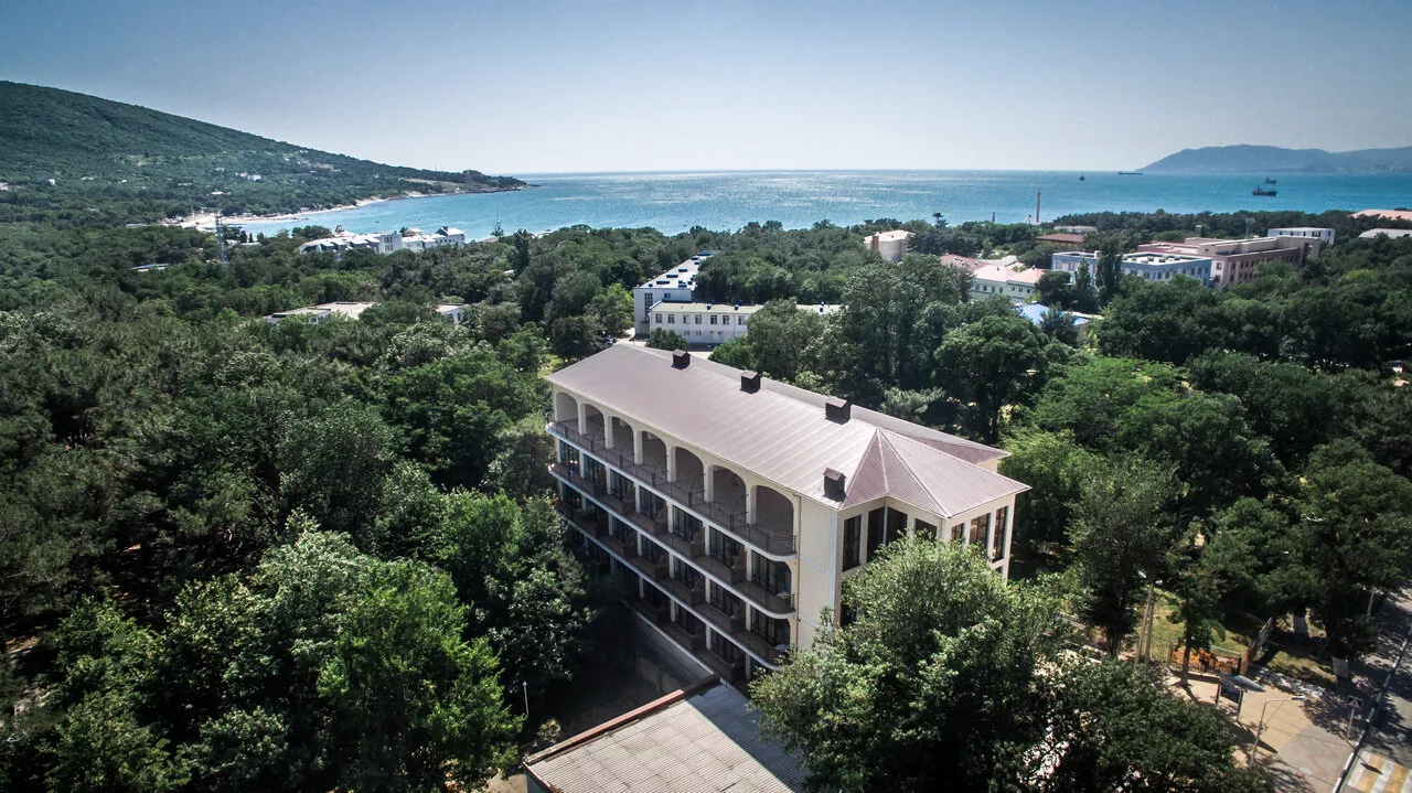 . Гостиница "Троя". Кабардинка