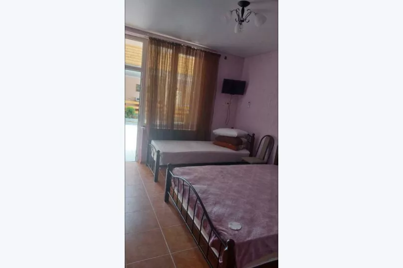 Стандарт 3х-местный . Гостевой дом "Оазис" в гостях у Анжелики.. Цандрипш