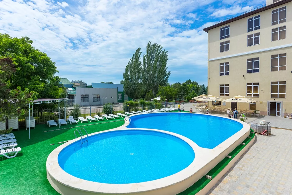 . Отель "SunMarInn" ★★★★ . Анапа