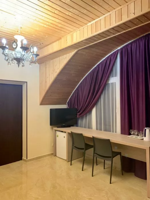 5-ТИ МЕСТНЫЙ С БАЛКОНОМ. Отель КАВКАЗ. Гостиницы и отели Лазаревского