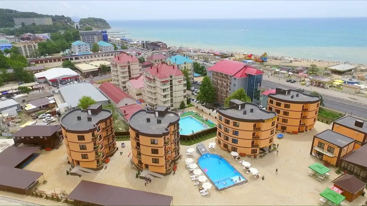 . Отель Golden Sunrise. Лермонтово