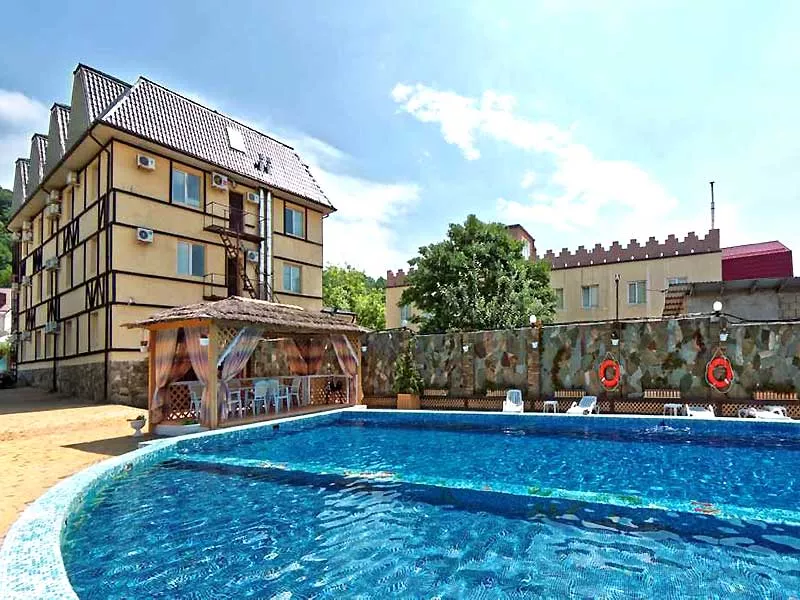 . Гостевой дом "Гостеев"           . Джубга