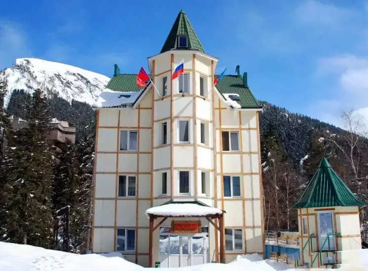 . Гостиница «Арючат». Домбай-гостиницы