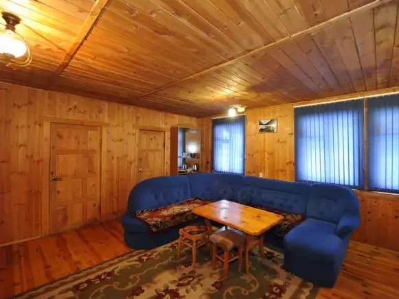 Апартаменты. 2-х этажный корпус. Гостиничный комплекс «Таулу». Домбай-гостиницы