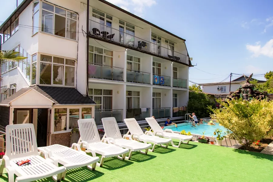 Гостиница Соната Лоо