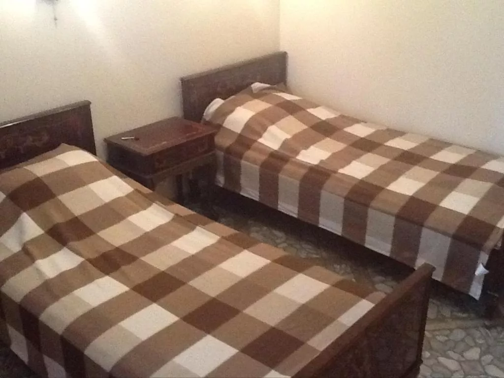 . Гостевой дом Добрый Лев. Сухум