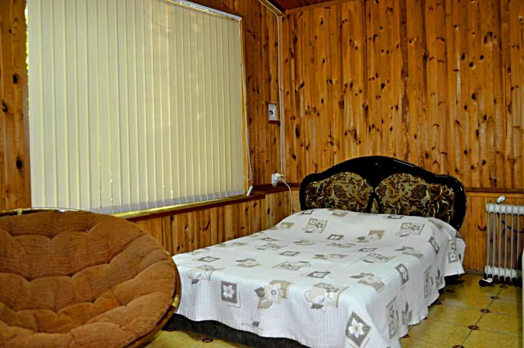 . Коттедж Надежда. Алупка