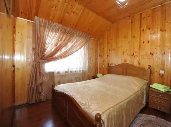 «Семейный» TWIN+DBL (Малый корпус). Гостиница «Кристалл». Домбай-гостиницы