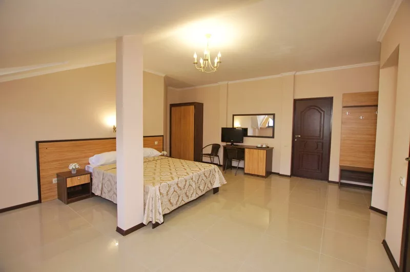 Стандарт без балкона. Гостевой дом "Адмирал". Ольгинка