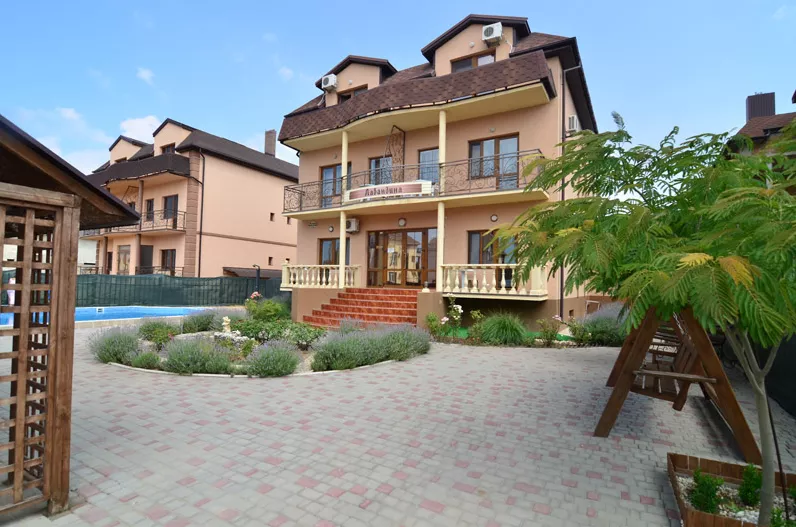 . Гостевой дом «Лавандина». Саки